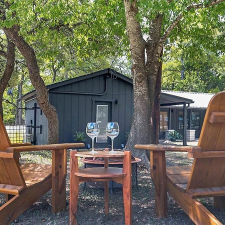 Relaxing Alpaca Ranch Mins From Downtown Wimberley Villa Esterno foto