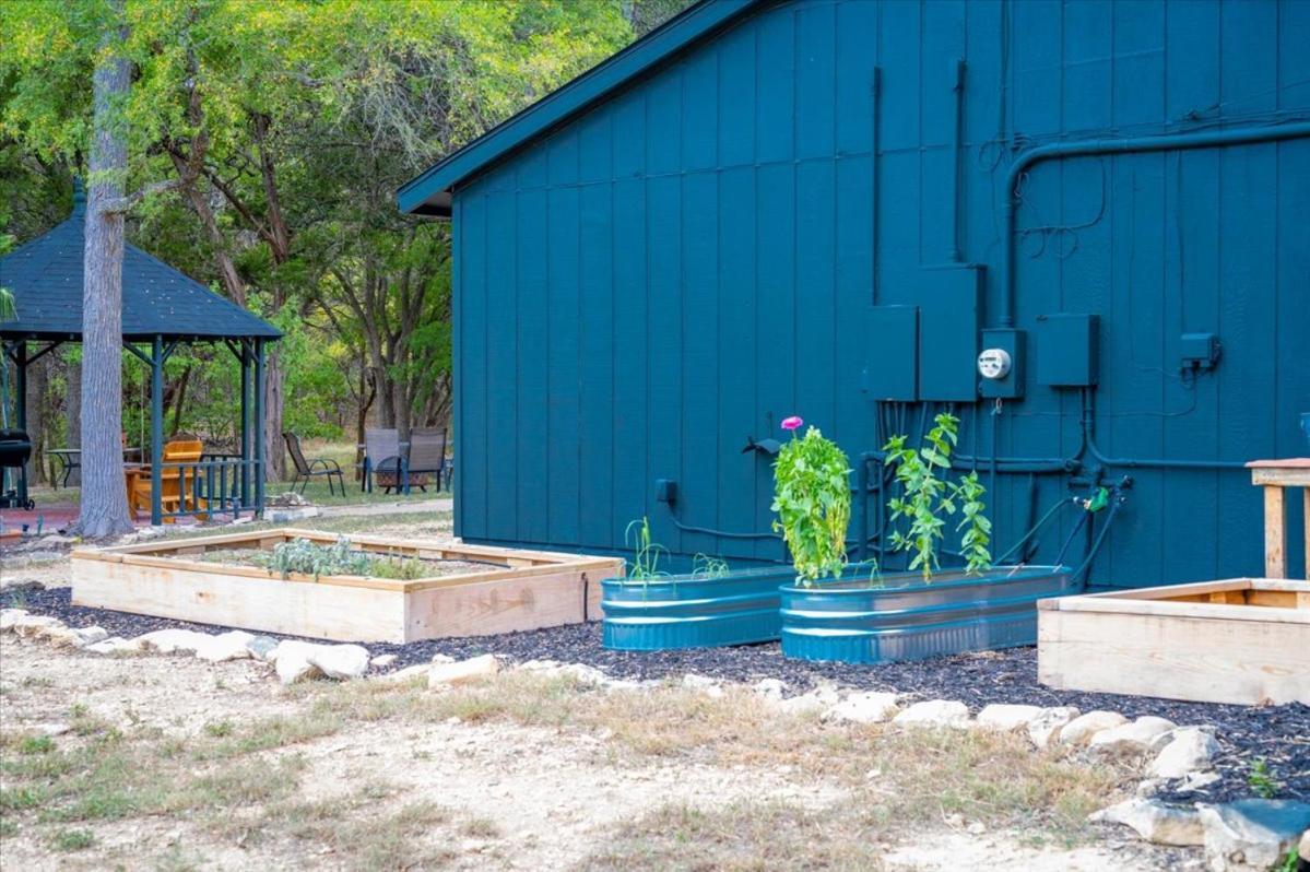 Relaxing Alpaca Ranch Mins From Downtown Wimberley Villa Esterno foto